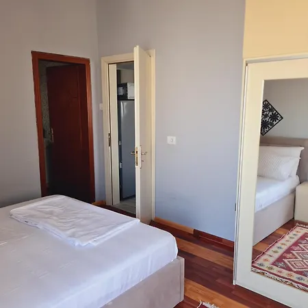 Aparthotel Gersina Golem (Tirana)