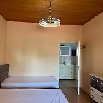 Lejlighedshotel Gersina Golem (Tirana)