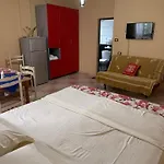 Gersina Ξενοδοχείο με διαμερίσματα Golem (Tirana)