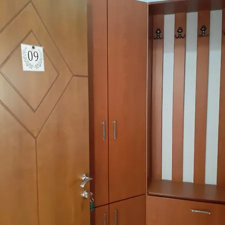 Ξενοδοχείο με διαμερίσματα Gersina Golem (Tirana)