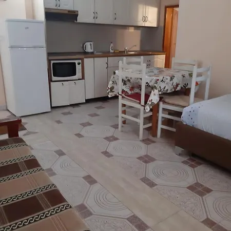 Ξενοδοχείο με διαμερίσματα Gersina Golem (Tirana)