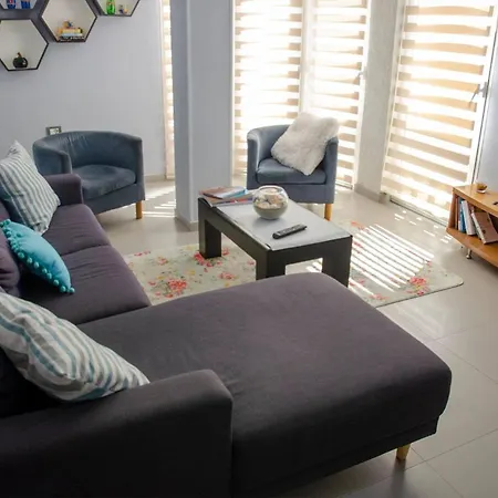 Gersina Ξενοδοχείο με διαμερίσματα Golem (Tirana)